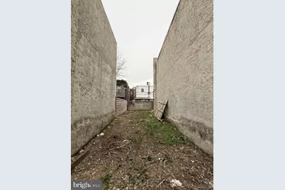 1618 S Lecount Street, Philadelphia, PA 19145 - Photo 6