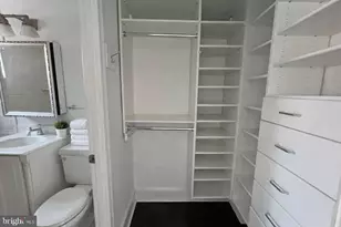 1104 Lombard St, Philadelphia, PA 19147 - Photo 12