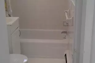 923 Spruce St, Philadelphia, PA 19107 - Photo 4