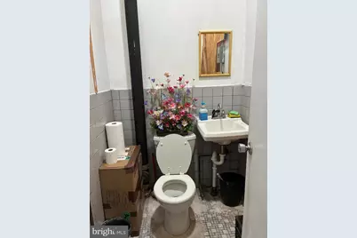 52 W Chelten Avenue, Philadelphia, PA 19144 - Photo 10