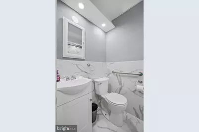 8660 Forrest Avenue, Philadelphia, PA 19150 - Photo 12