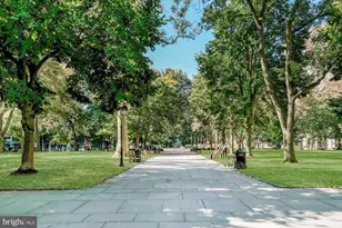 918 Spruce St, Philadelphia, PA 19107 - Photo 4