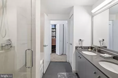 2101 Market Street #2307, Philadelphia, PA 19103 - Photo 22