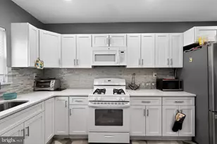 1025 Orthodox St, Philadelphia, PA 19124 - Photo 8