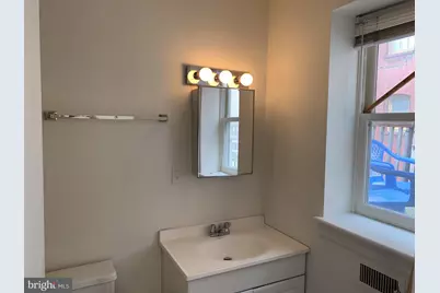 1207 Locust Street #2F, Philadelphia, PA 19107 - Photo 12