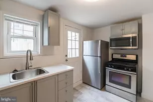 1406 S Bouvier St, Philadelphia, PA 19146 - Photo 4