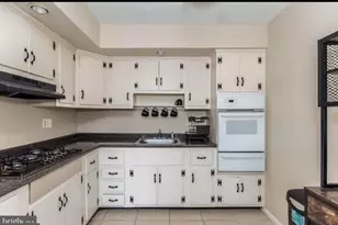 8113 Ferndale St, Philadelphia, PA 19111 - Photo 4