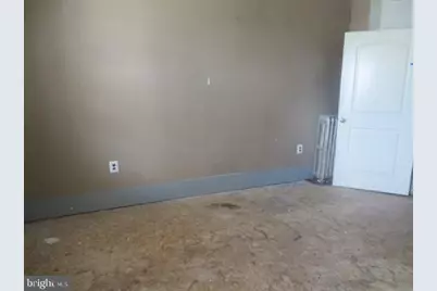 651 N 44th Street, Philadelphia, PA 19104 - Photo 2