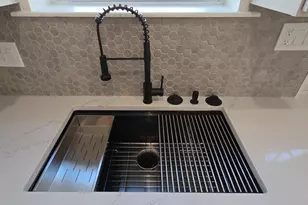 1839 S Taylor Street S, Philadelphia, PA 19145 - Photo 14