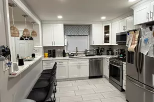 805 Griffith St, Philadelphia, PA 19111 - Photo 12