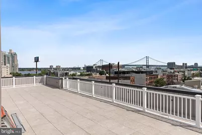 806 N 2nd Street #TOP 2 FLOORS FRONT, Philadelphia, PA 19123 - Photo 12
