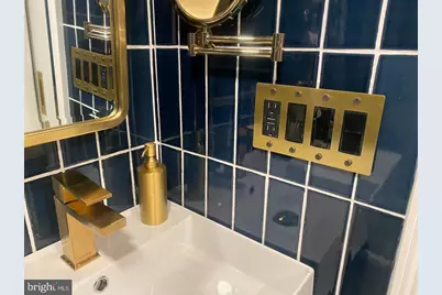 1324 Locust #429, Philadelphia, PA 19107 - Photo 16