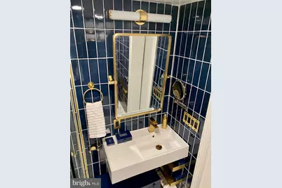 1324 Locust #429, Philadelphia, PA 19107 - Photo 14