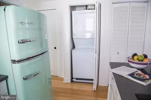 1518 Spruce St, Philadelphia, PA 19102 - Photo 2