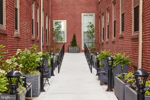 1518 Spruce St, Philadelphia, PA 19102 - Photo 18