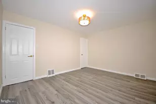 4243 Elsinore St, Philadelphia, PA 19124 - Photo 18