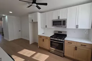 2244 E Washington Ln, Philadelphia, PA 19138 - Photo 10