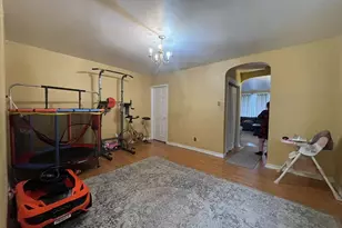 2733 Solly Ave, Philadelphia, PA 19152 - Photo 4