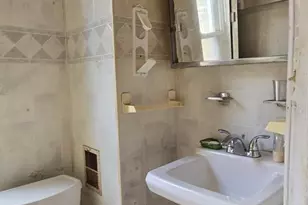 2421 N Colorado St, Philadelphia, PA 19132 - Photo 6