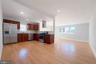 419 Rennard St, Philadelphia, PA 19116 - Photo 4