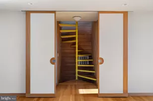 307 S Chadwick St, Philadelphia, PA 19103 - Photo 38