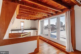 307 S Chadwick St, Philadelphia, PA 19103 - Photo 56