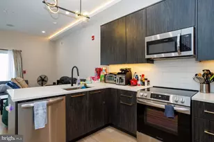 618 N 35th St, Philadelphia, PA 19104 - Photo 4