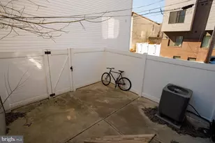 618 N 35th St, Philadelphia, PA 19104 - Photo 14