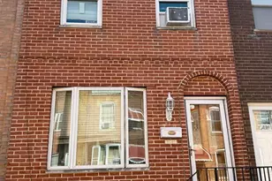 2441 S Hutchinson St, Philadelphia, PA 19148 - Photo 2