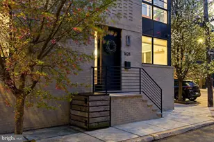 1628 Fitzwater St, Philadelphia, PA 19146 - Photo 2