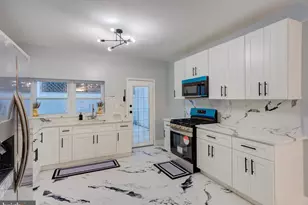 2226 Sepviva St, Philadelphia, PA 19125 - Photo 4