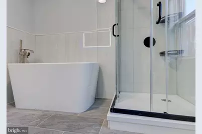 2226 Sepviva Street, Philadelphia, PA 19125 - Photo 12