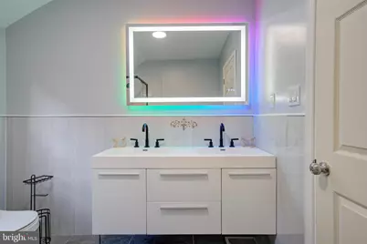 2226 Sepviva Street, Philadelphia, PA 19125 - Photo 10