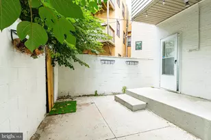 2528 Carpenter St, Philadelphia, PA 19146 - Photo 14