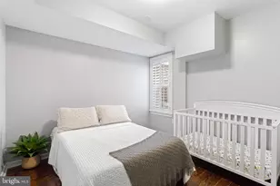 869 N 27th St, Philadelphia, PA 19130 - Photo 18