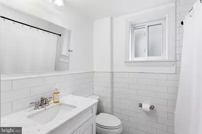 869 N 27th Street, Philadelphia, PA 19130 - Photo 16