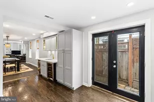 869 N 27th St, Philadelphia, PA 19130 - Photo 10