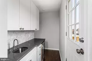 869 N 27th St, Philadelphia, PA 19130 - Photo 26