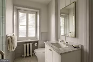 319 W Mermaid Ln, Philadelphia, PA 19118 - Photo 36