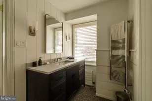 319 W Mermaid Ln, Philadelphia, PA 19118 - Photo 40