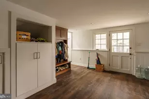 319 W Mermaid Ln, Philadelphia, PA 19118 - Photo 42