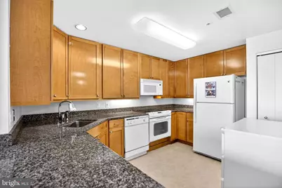 717 S Chris Columbus Boulevard #916, Philadelphia, PA 19147 - Photo 6