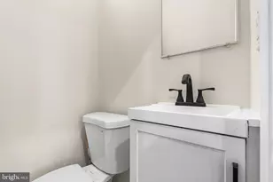 1538 Tasker St, Philadelphia, PA 19145 - Photo 6