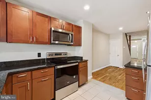 313 Daly St, Philadelphia, PA 19148 - Photo 12