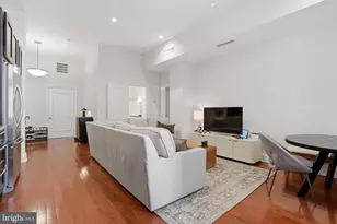 1830 Rittenhouse Square, Philadelphia, PA 19103 - Photo 2