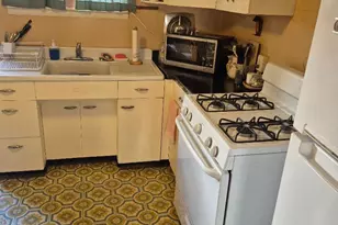 2114 S Rosewood St, Philadelphia, PA 19145 - Photo 4