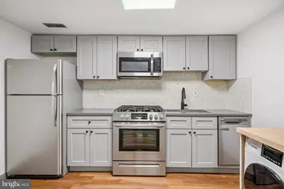 2036 Mount Vernon Street #1R, Philadelphia, PA 19130 - Photo 12