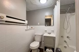4637 Leiper St, Philadelphia, PA 19124 - Photo 6