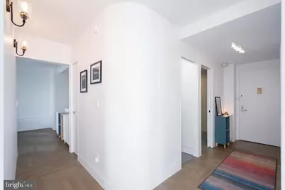 220 Locust Street #2DE, Philadelphia, PA 19106 - Photo 8