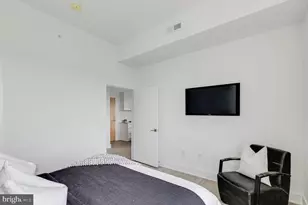 2201 Washington Ave, Philadelphia, PA 19146 - Photo 8